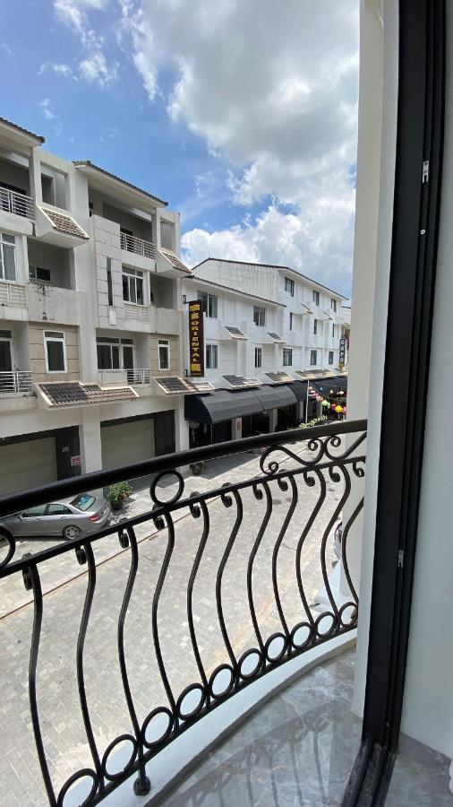 Tuan Chau Hqt Hotel Ha Long Bagian luar foto