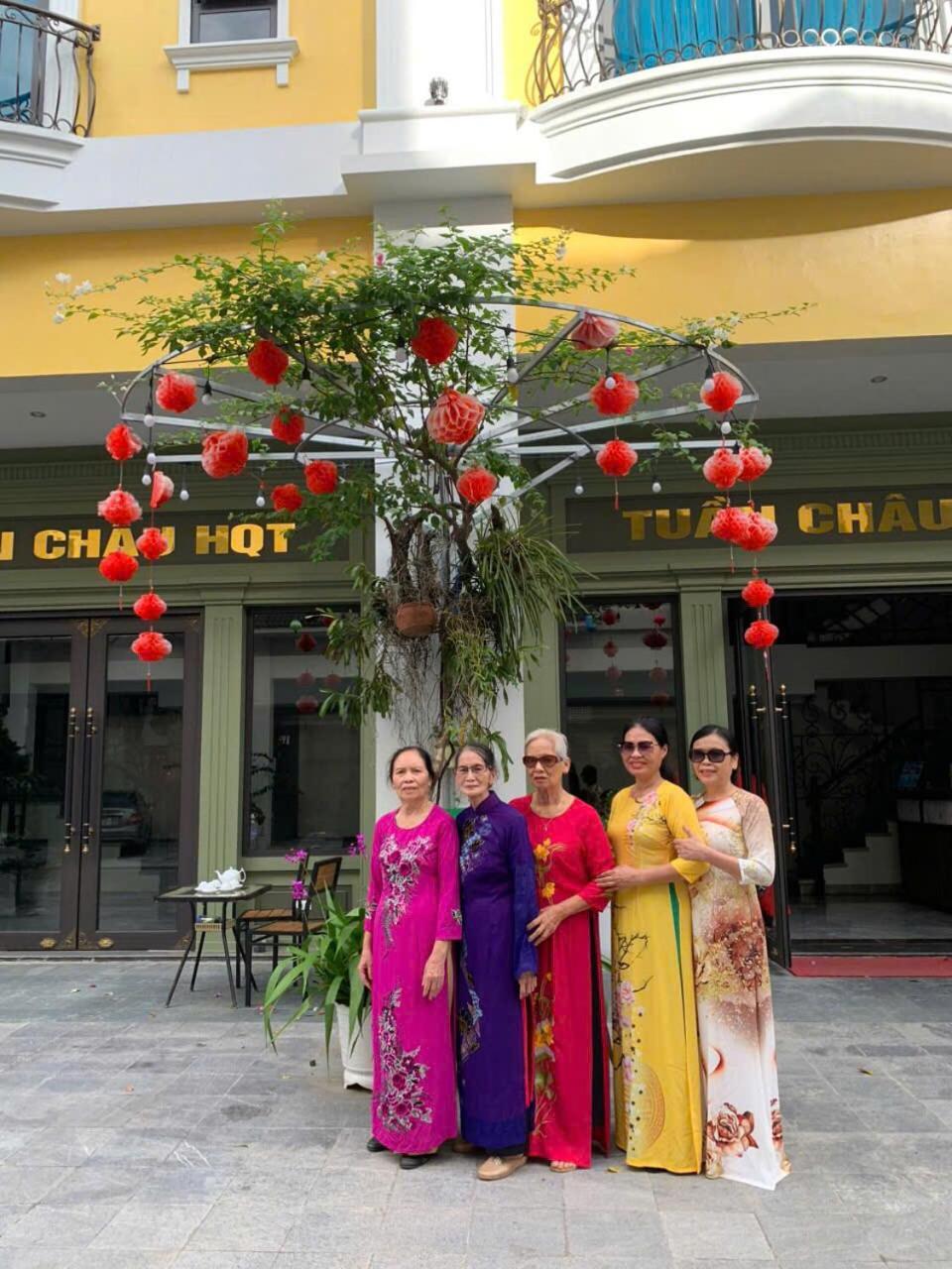 Tuan Chau Hqt Hotel Ha Long Bagian luar foto